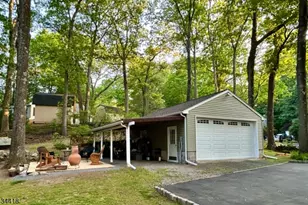 17 Highland Rd, Bloomingdale, NJ 07403 - Photo 42