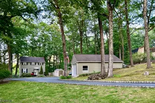 17 Highland Rd, Bloomingdale, NJ 07403 - Photo 1