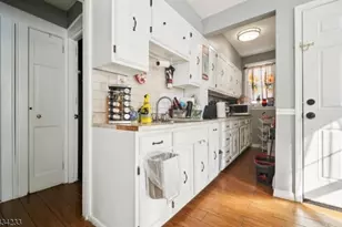 413 Beardsley Ave, Bloomfield, NJ 07003 - Photo 10