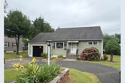 5 Mulberry Ln, Denville, NJ 07834 - Photo 2