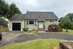 5 Mulberry Ln, Denville, NJ 07834 - Photo 1