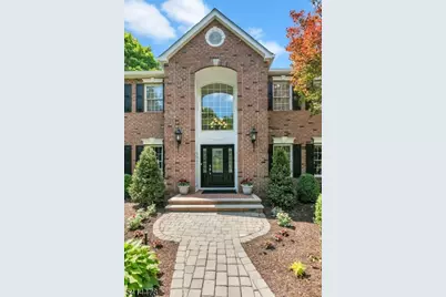 33 Saint Nickolas Way, Bernards Township, NJ 07920 - Photo 4