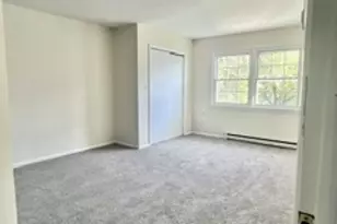 283 Orchard St, Elmwood Park, NJ 07407 - Photo 6