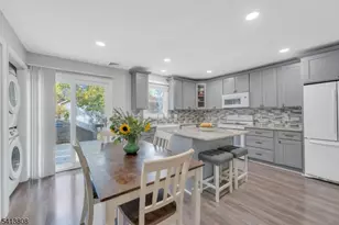 39 Delaware Rd, West Milford, NJ 07421 - Photo 10