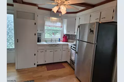 9 Broad St, Flemington, NJ 08822 - Photo 8