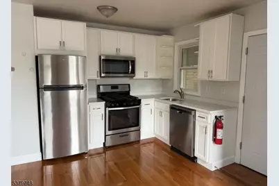 25 Pine St, Verona, NJ 07044 - Photo 1