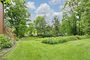64 Larchmont Dr, West Milford, NJ 07421 - Photo 22