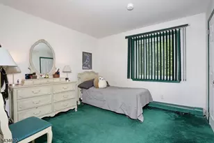 64 Larchmont Dr, West Milford Twp., NJ 07421 - Photo 14