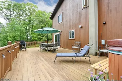 64 Larchmont Dr, West Milford, NJ 07421 - Photo 26