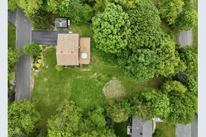 64 Larchmont Dr, West Milford, NJ 07421 - Photo 32