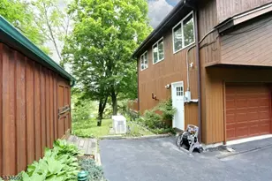 64 Larchmont Dr, West Milford Twp., NJ 07421 - Photo 30