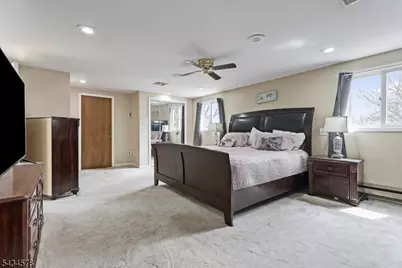 17 Albanese Rd, Haledon, NJ 07508 - Photo 12