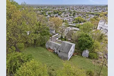 17 Albanese Rd, Haledon, NJ 07508 - Photo 26