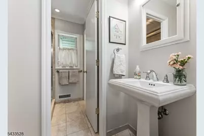 9 Cross Rd, Hanover Township, NJ 07950 - Photo 20