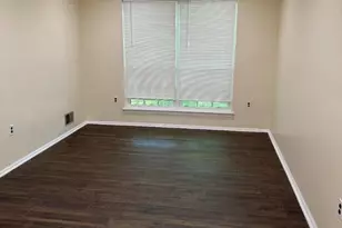 11 Crabapple Ln, Franklin Township, NJ 08823 - Photo 10