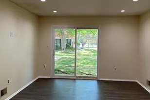 11 Crabapple Ln, Franklin Township, NJ 08823 - Photo 2