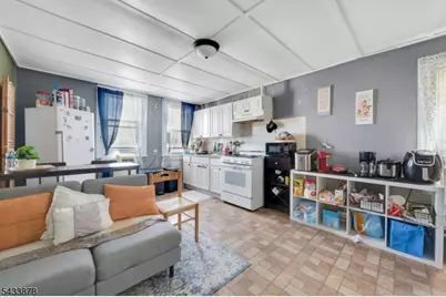 999 E 25th St, Paterson, NJ 07513 - Photo 14