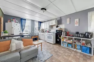 999 E 25th St, Paterson, NJ 07513 - Photo 14