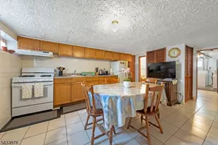 999 E 25th St, Paterson, NJ 07513 - Photo 16
