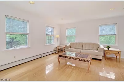 47 Schoener Rd, East Hanover Township, NJ 07936 - Photo 4