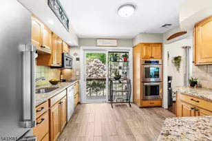 21 Skyline Dr, Hopatcong, NJ 07821 - Photo 12