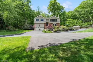 21 Skyline Dr, Hopatcong, NJ 07821 - Photo 8