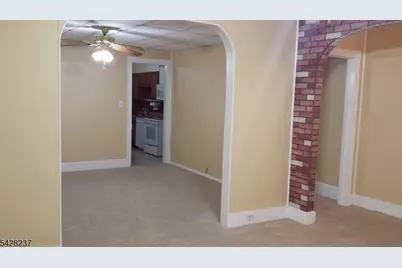 266 Sitgreaves St, Phillipsburg, NJ 08865 - Photo 4