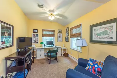 31 Clairview Rd, Parsippany, NJ 07834 - Photo 14