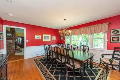 31 Clairview Rd, Parsippany, NJ 07834 - Photo 6