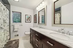 12 Sandalwood Dr, Livingston, NJ 07039 - Photo 28