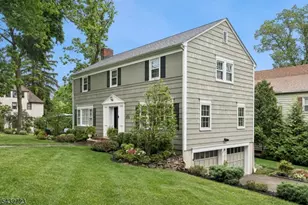 81 Mountain Rd, Verona Twp., NJ 07044 - Photo 1