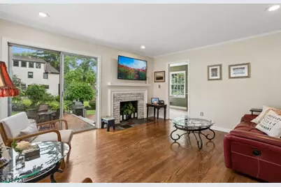 81 Mountain Road, Verona Twp., NJ 07044 - Photo 12