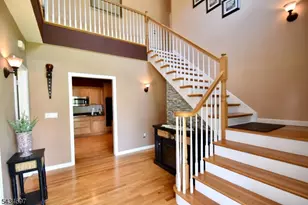 37 Heather Hills Dr, Jefferson Township, NJ 07438 - Photo 2