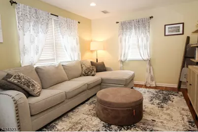 6 Knollwood Rd, Totowa, NJ 07512 - Photo 6
