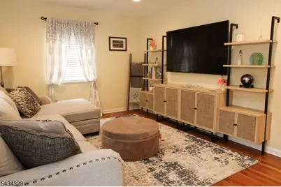 6 Knollwood Rd, Totowa, NJ 07512 - Photo 4