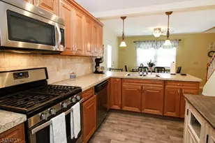 6 Knollwood Rd, Totowa, NJ 07512 - Photo 12