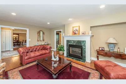 31 Yorkshire Ave, West Milford, NJ 07480 - Photo 10
