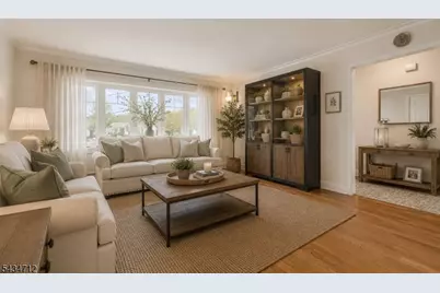40 Catherine Ct, Cedar Grove, NJ 07009 - Photo 4