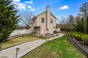 40 Catherine Ct, Cedar Grove, NJ 07009 - Photo 28