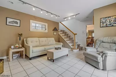 40 Catherine Ct, Cedar Grove, NJ 07009 - Photo 18