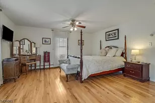 40 Catherine Ct, Cedar Grove, NJ 07009 - Photo 14
