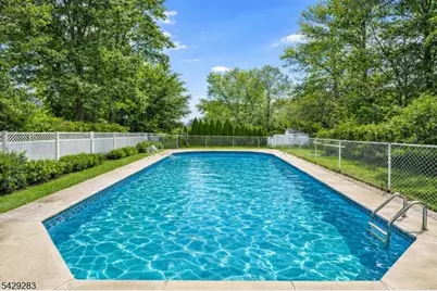 40 Catherine Ct, Cedar Grove, NJ 07009 - Photo 26