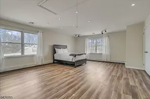 40 Catherine Ct, Cedar Grove, NJ 07009 - Photo 12
