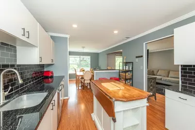 4 Katie Ct, East Hanover Township, NJ 07936 - Photo 14