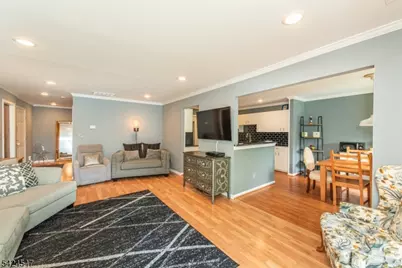4 Katie Ct, East Hanover Township, NJ 07936 - Photo 6