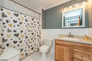 4 Katie Ct, East Hanover Township, NJ 07936 - Photo 20