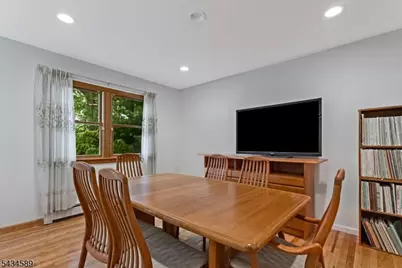 9 Arthur Ter, Livingston, NJ 07039 - Photo 6