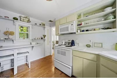 716 Colonial Rd, Franklin Lakes, NJ 07417 - Photo 8