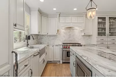 120 Woods End Dr, Bernards Township, NJ 07920 - Photo 8