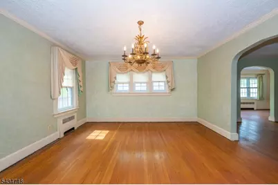27 Glen Rd, West Orange Township, NJ 07052 - Photo 6